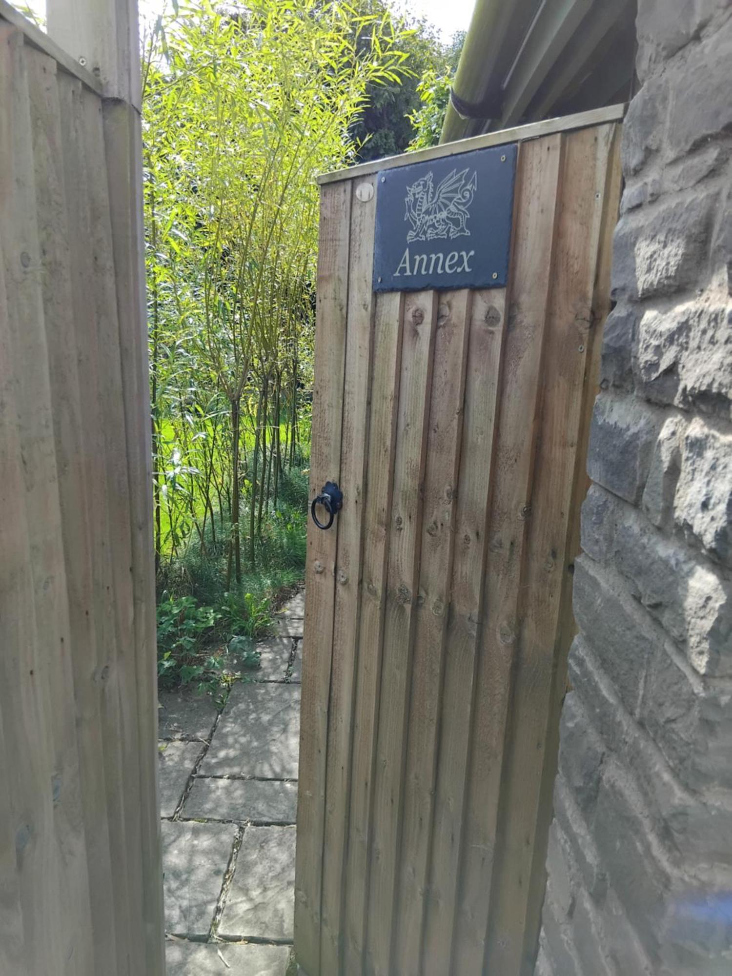 Post Office Row Apartment And Garden 크릭호웰 외부 사진